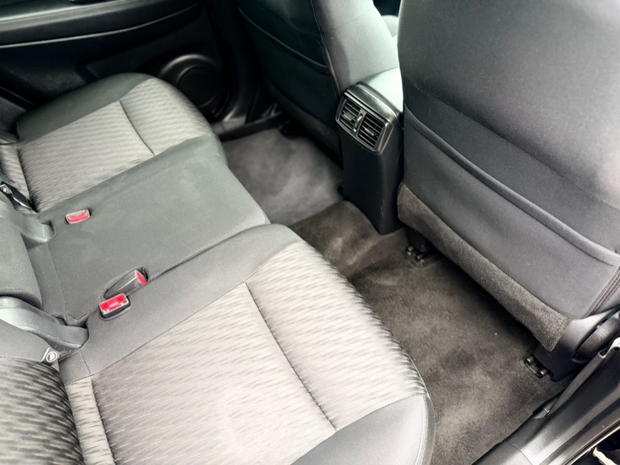 2017 Nissan Rogue SV - Photo 39