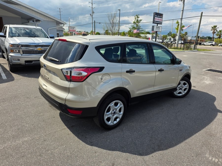 2018 Ford Escape S - Photo 4