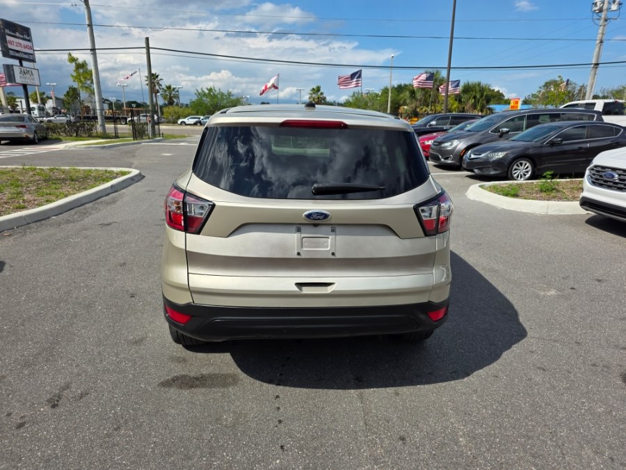 2018 Ford Escape S - Photo 5