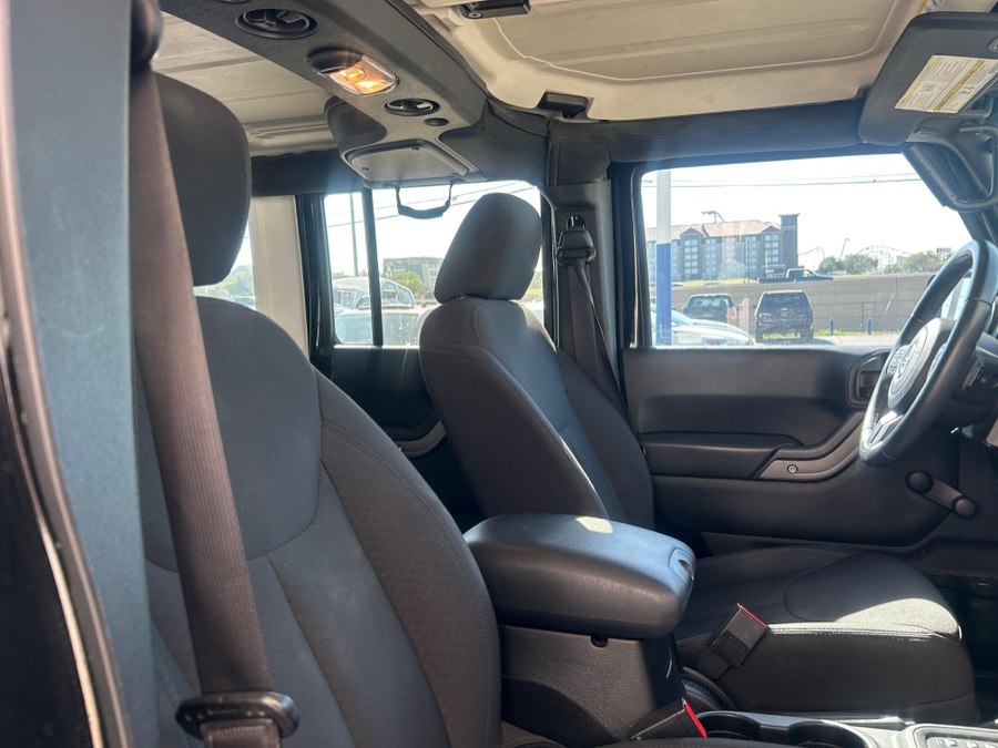 2017 Jeep Wrangler Unlimited Sport - Photo 8