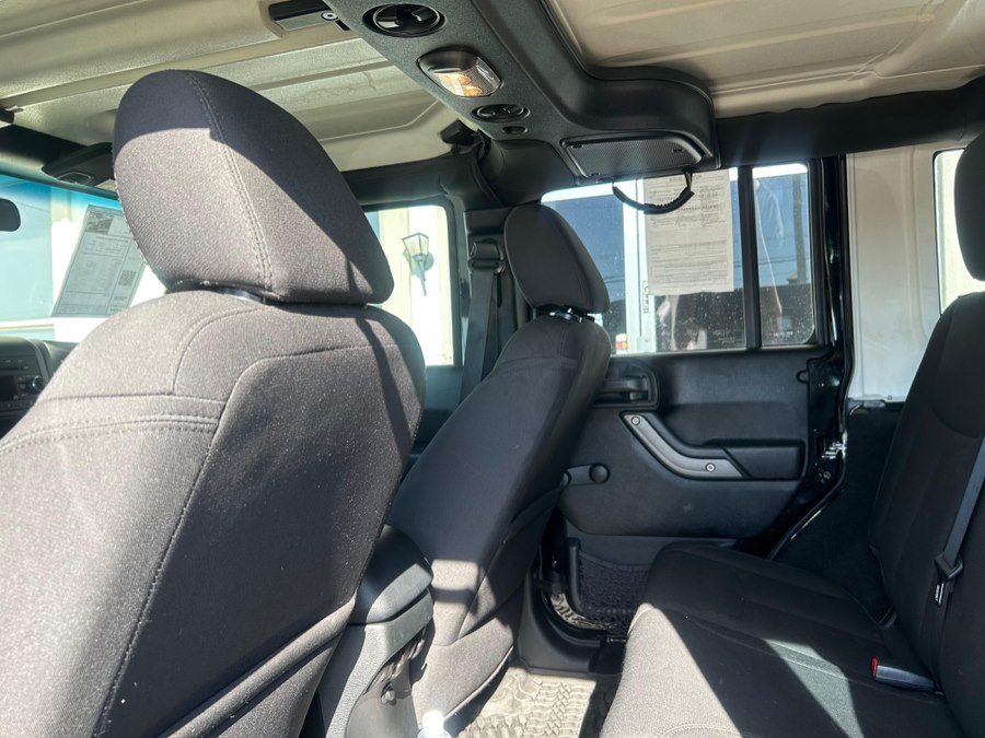 2017 Jeep Wrangler Unlimited Sport - Photo 6