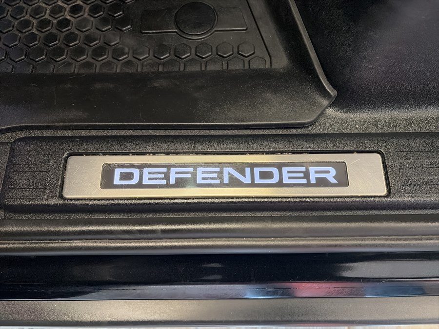 2022 Land Rover Defender X-Dynamic HSE - Photo 13