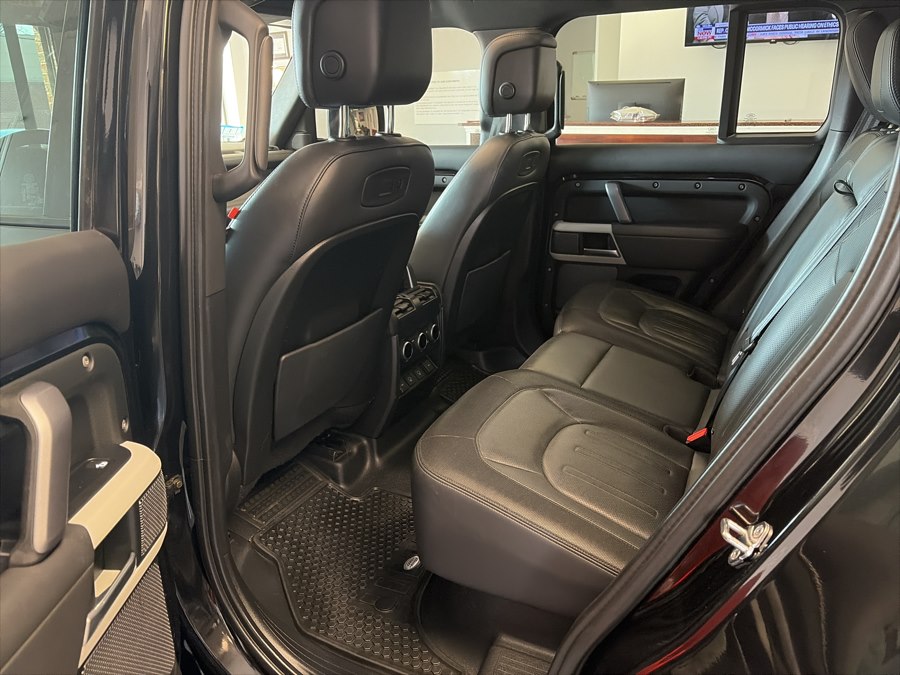 2022 Land Rover Defender X-Dynamic HSE - Photo 16