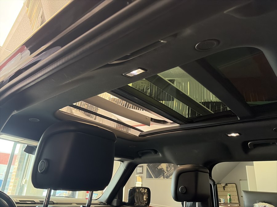 2022 Land Rover Defender X-Dynamic HSE - Photo 18