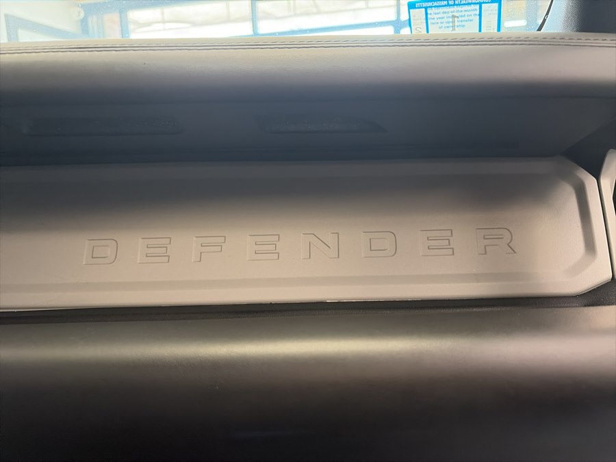 2022 Land Rover Defender X-Dynamic HSE - Photo 29