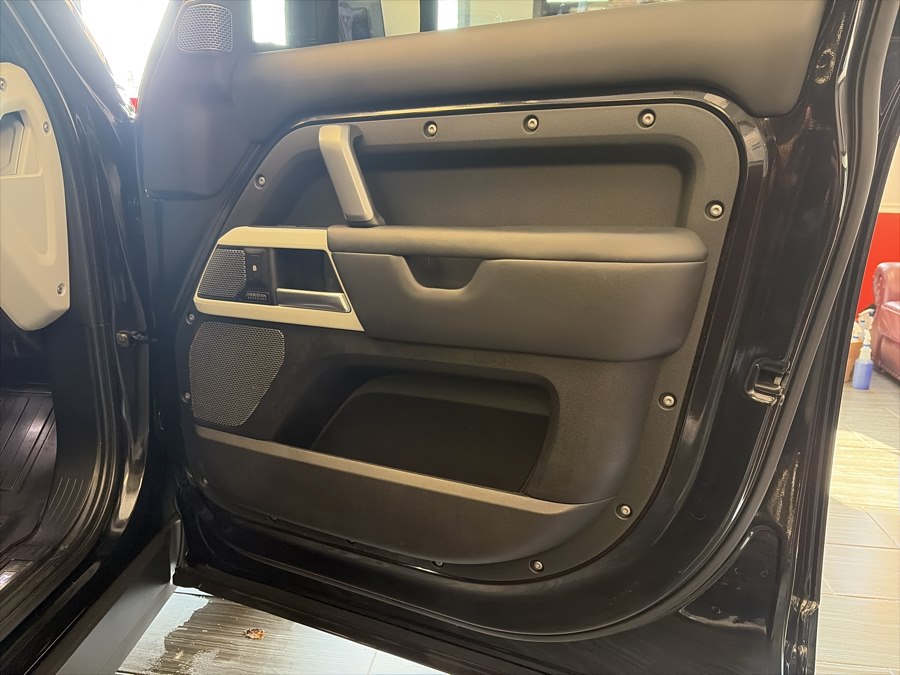 2022 Land Rover Defender X-Dynamic HSE - Photo 26