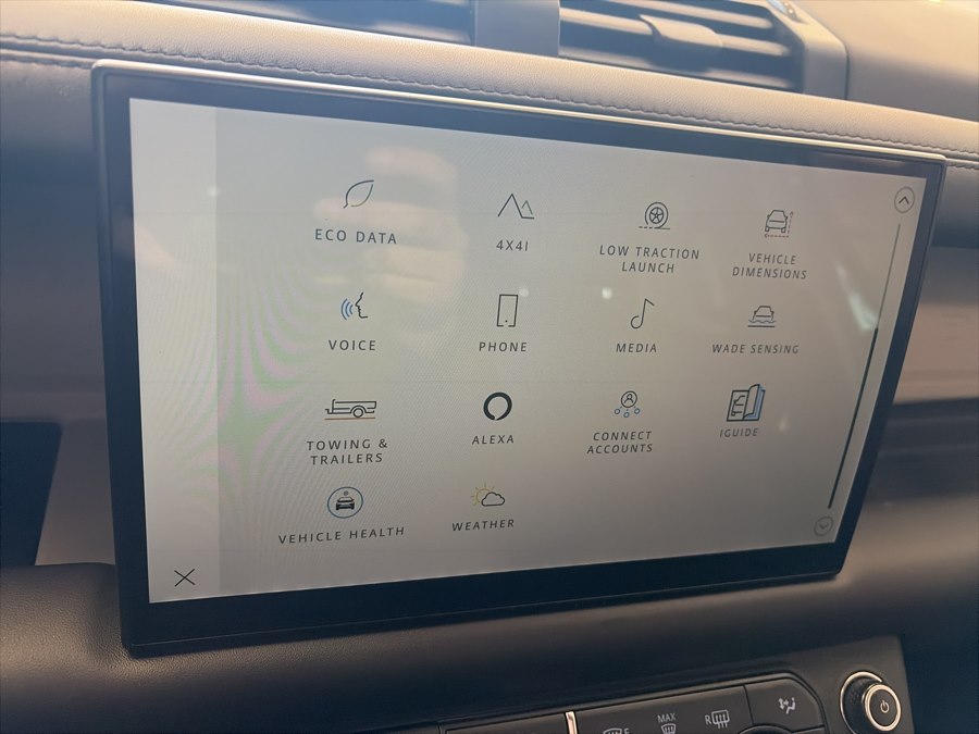 2022 Land Rover Defender X-Dynamic HSE - Photo 44