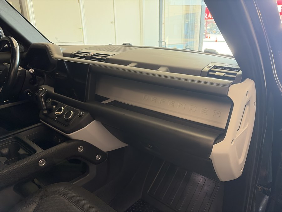 2022 Land Rover Defender X-Dynamic HSE - Photo 28