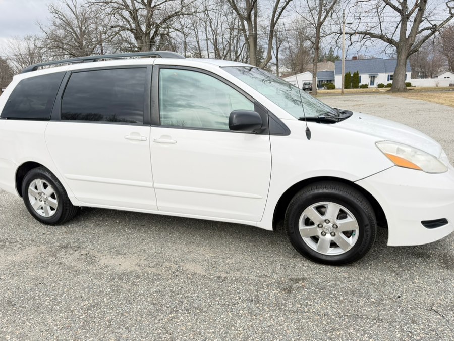 2007 Toyota Sienna CE - Photo 9