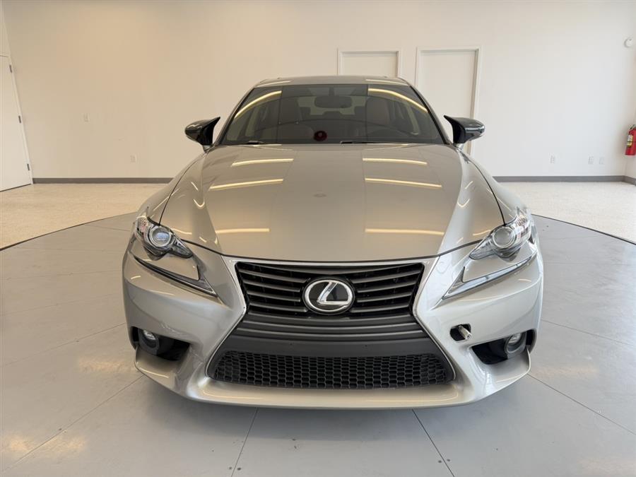 2016 Lexus IS 350 200t's photo