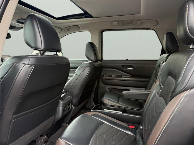 2022 Nissan Pathfinder Platinum - Photo 8