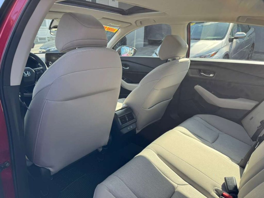 2025 Honda Accord SE - Photo 7