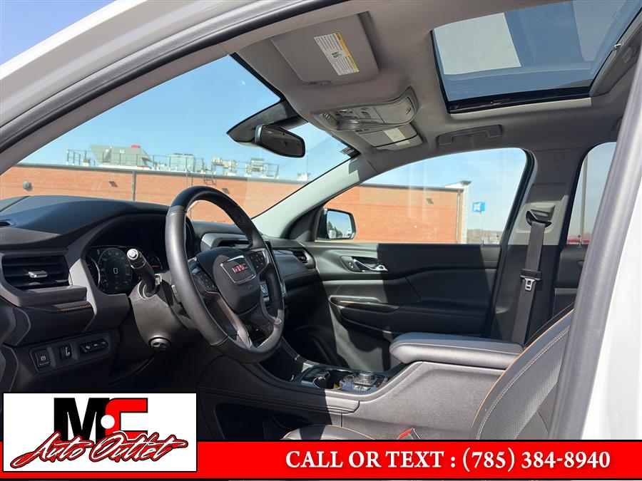 2023 GMC Acadia AT4 - Photo 8