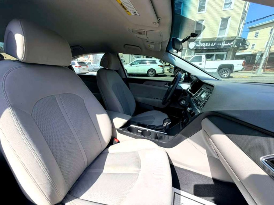 2015 Hyundai Sonata SE - Photo 15