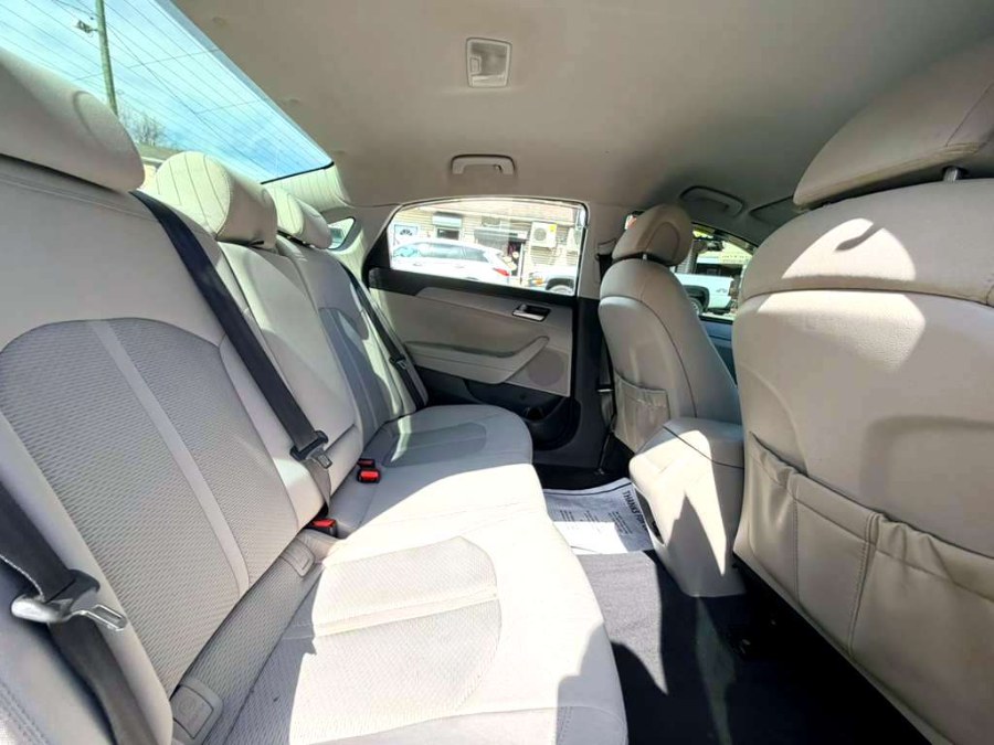 2015 Hyundai Sonata SE - Photo 17