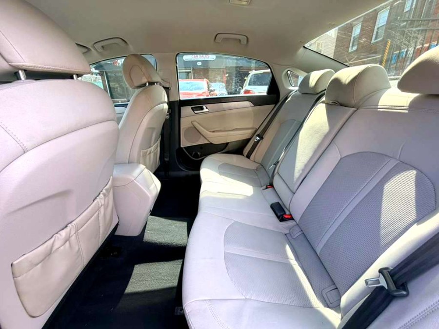 2015 Hyundai Sonata SE - Photo 13