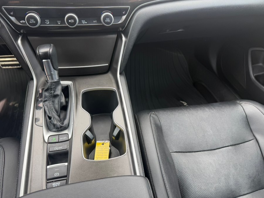 2022 Honda Accord Sport SE - Photo 17