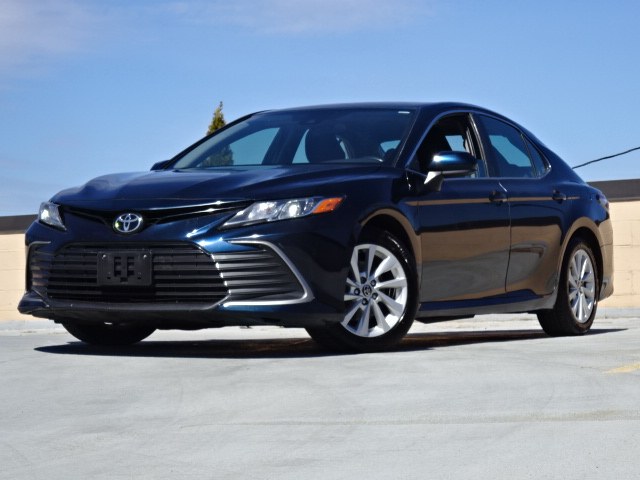 2021 Toyota Camry LE - Photo 51