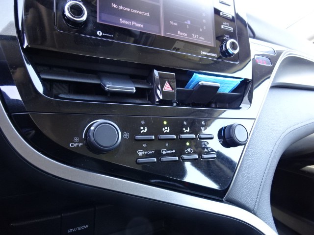 2021 Toyota Camry LE - Photo 43