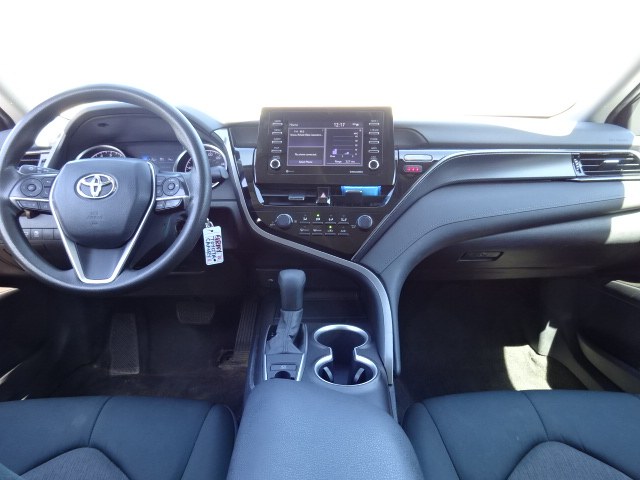 2021 Toyota Camry LE - Photo 22