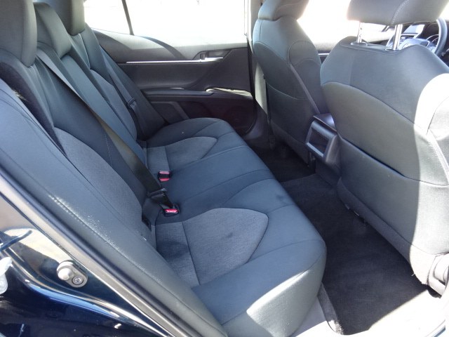 2021 Toyota Camry LE - Photo 17