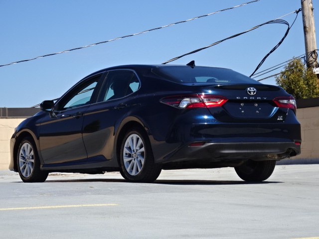 2021 Toyota Camry LE - Photo 11