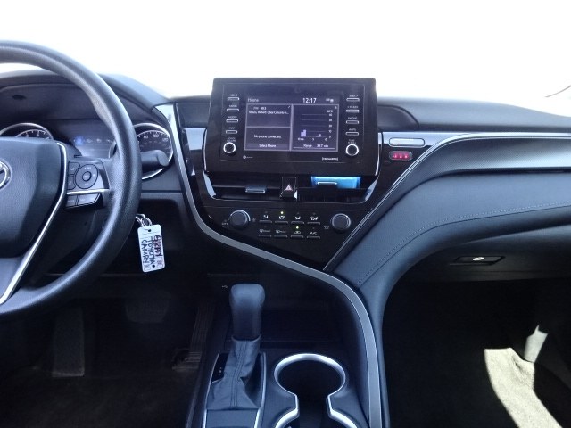 2021 Toyota Camry LE - Photo 23