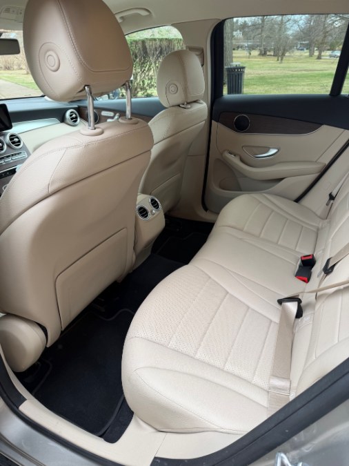 2022 Mercedes-Benz GLC GLC300 - Photo 15