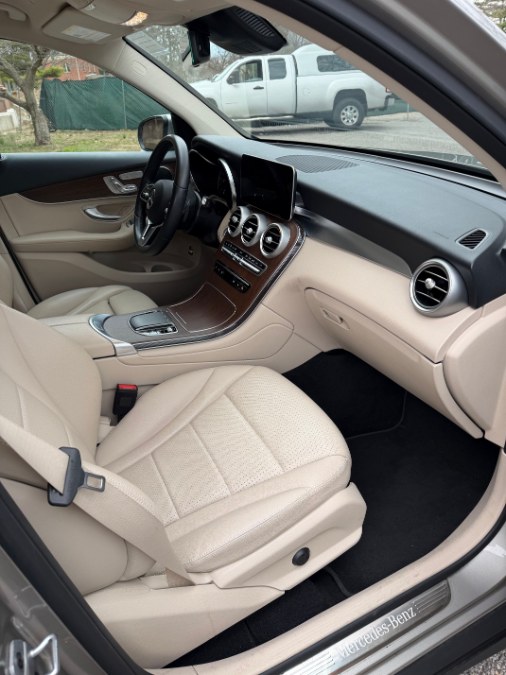 2022 Mercedes-Benz GLC GLC300 - Photo 18