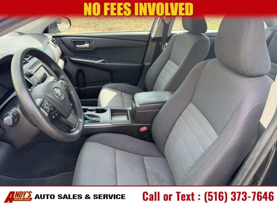 2015 Toyota Camry LE - Photo 9