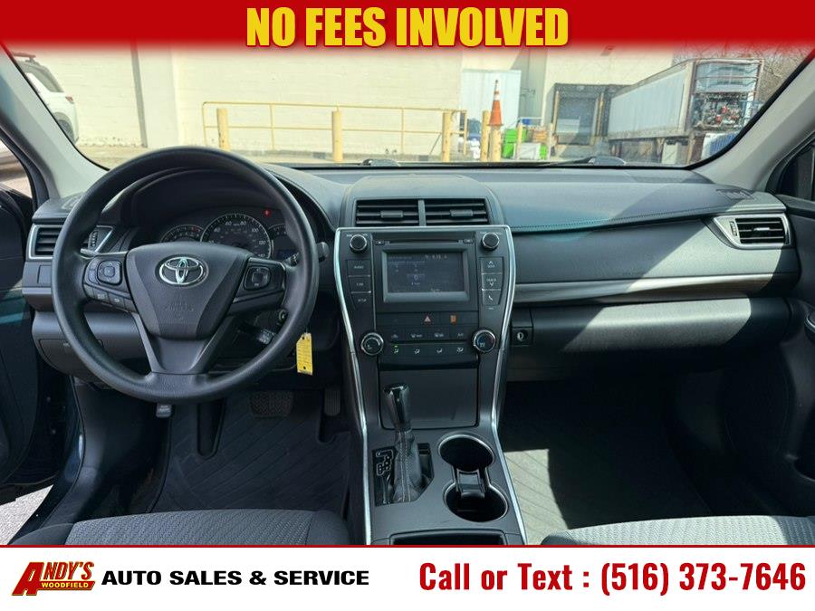 2015 Toyota Camry LE - Photo 7