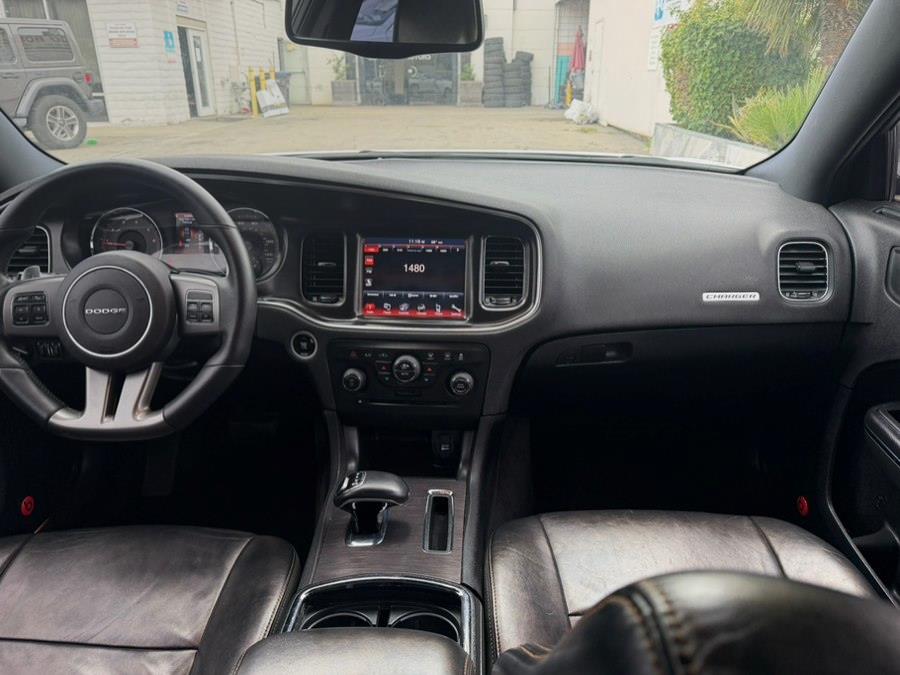 2014 Dodge Charger SXT - Photo 10