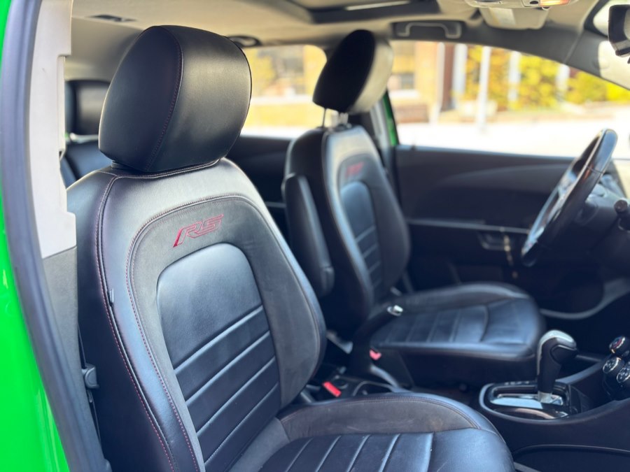 2017 Chevrolet Sonic Premier - Photo 18