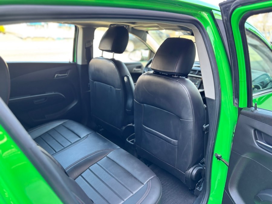 2017 Chevrolet Sonic Premier - Photo 15