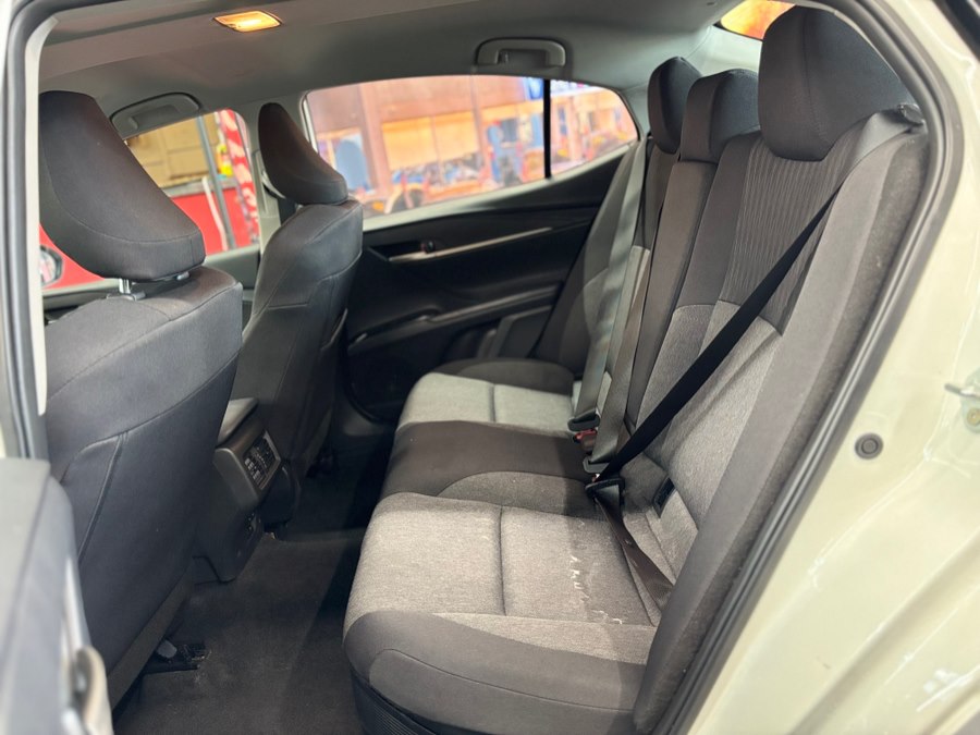 2025 Toyota Camry LE - Photo 12