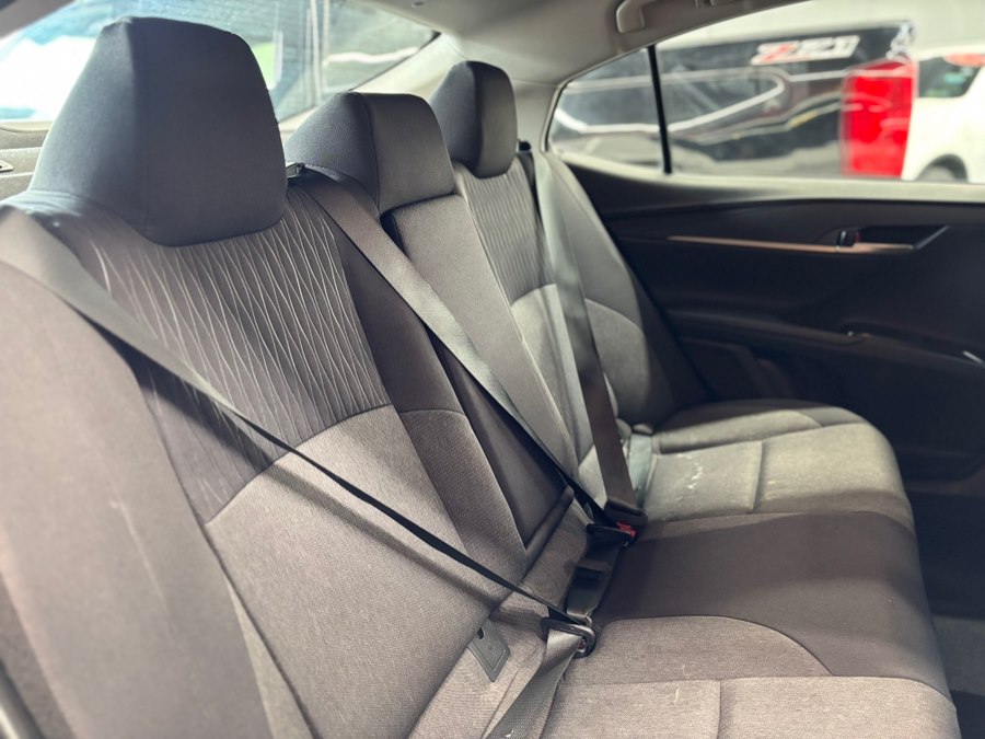 2025 Toyota Camry LE - Photo 17