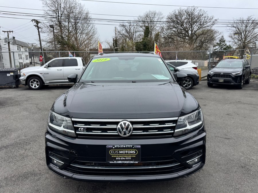 2019 Volkswagen Tiguan 2.0T SEL R-Line 4Motion's photo