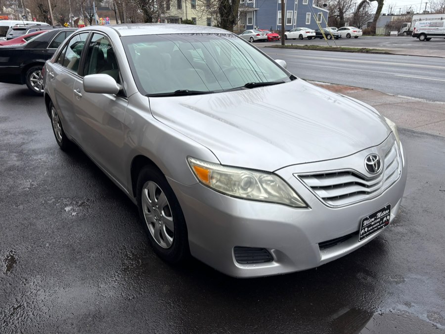 2010 Toyota Camry - Photo 6