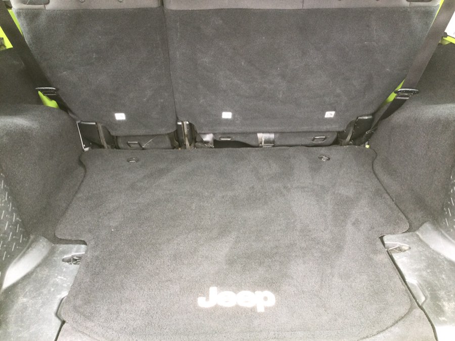 2017 Jeep Wrangler Unlimited Sahara - Photo 17