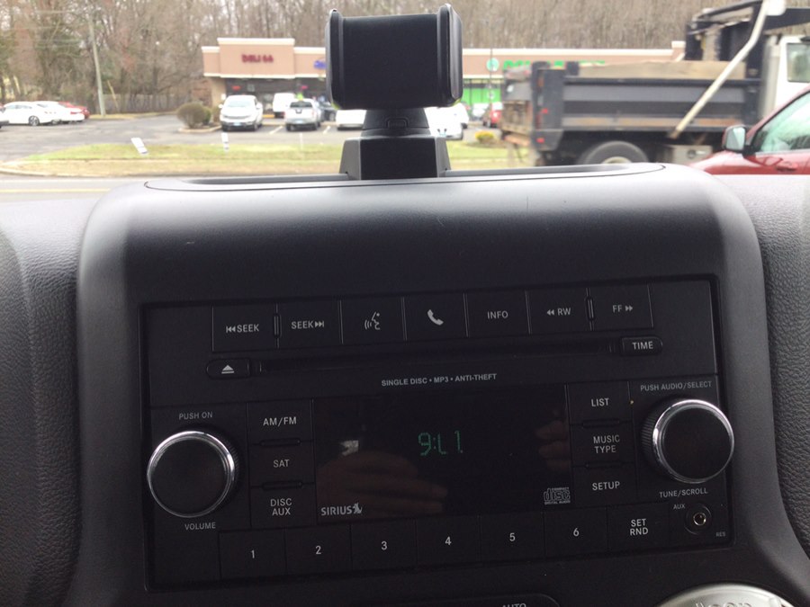 2017 Jeep Wrangler Unlimited Sahara - Photo 27