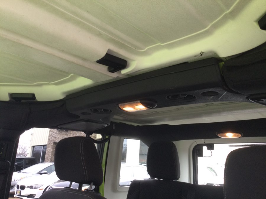 2017 Jeep Wrangler Unlimited Sahara - Photo 33
