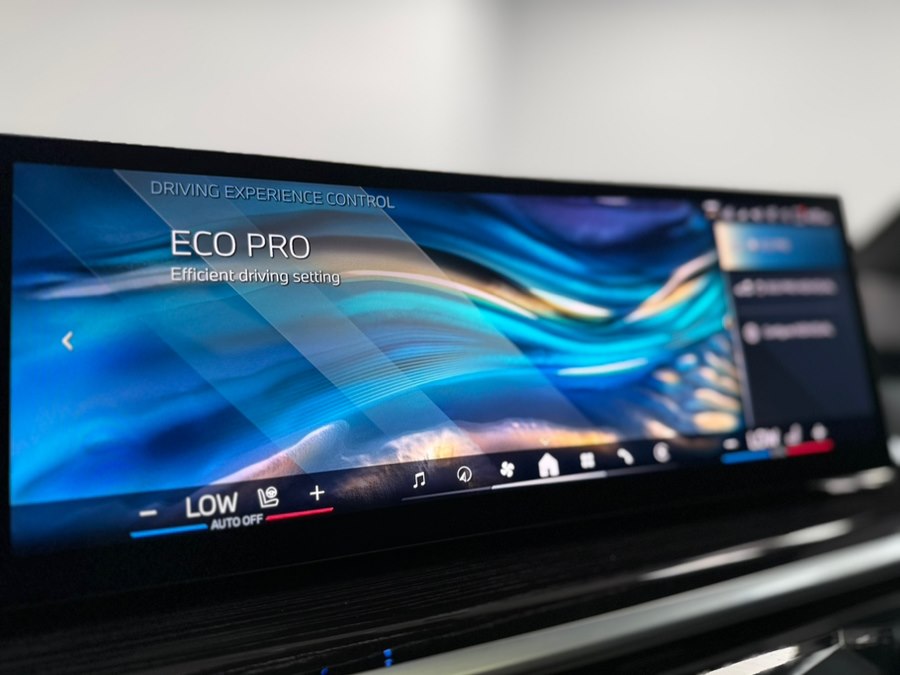 2026 BMW X7 40i - Photo 64