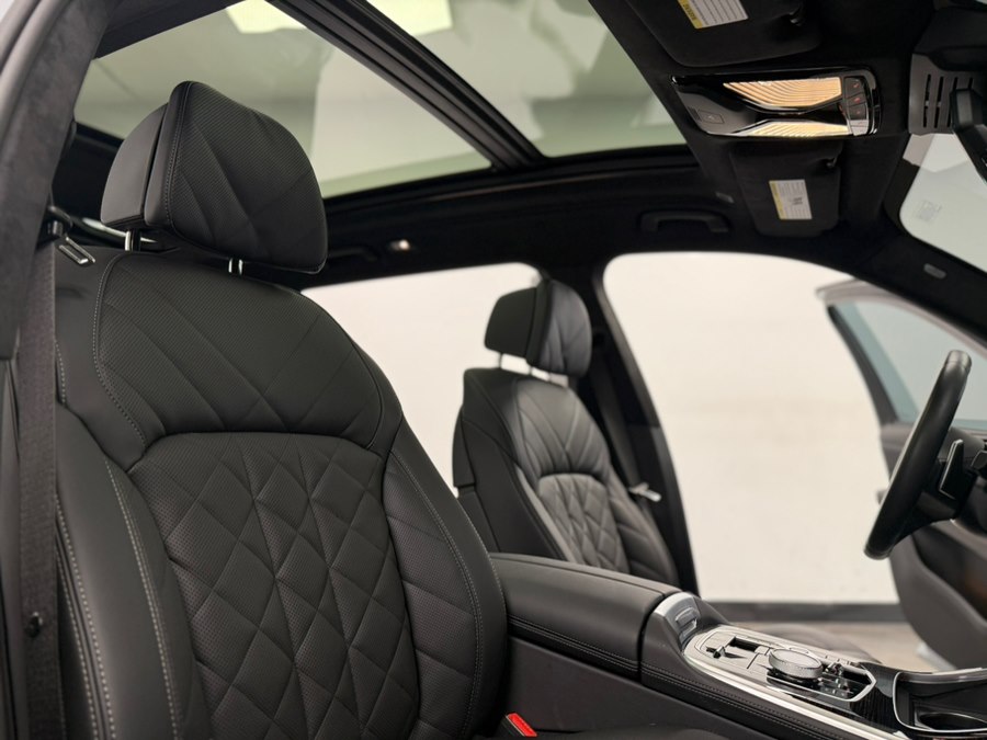 2026 BMW X7 40i - Photo 59