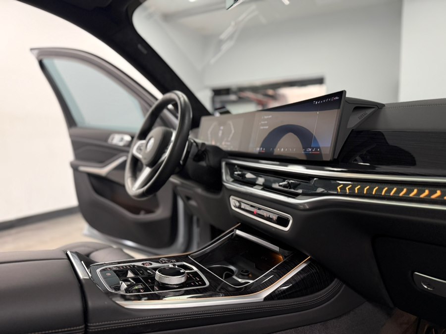 2026 BMW X7 40i - Photo 54