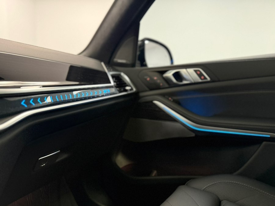 2026 BMW X7 40i - Photo 71