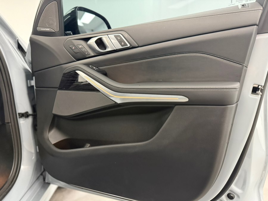 2026 BMW X7 40i - Photo 51