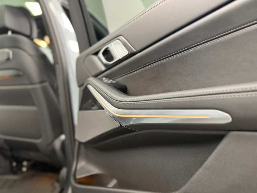2026 BMW X7 40i - Photo 44