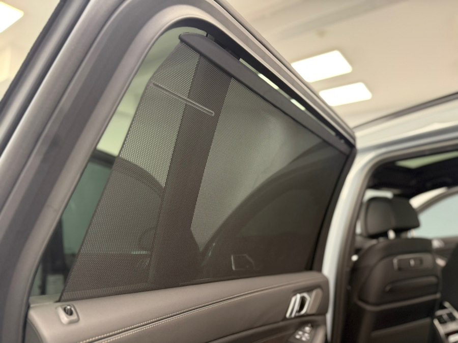 2026 BMW X7 40i - Photo 40