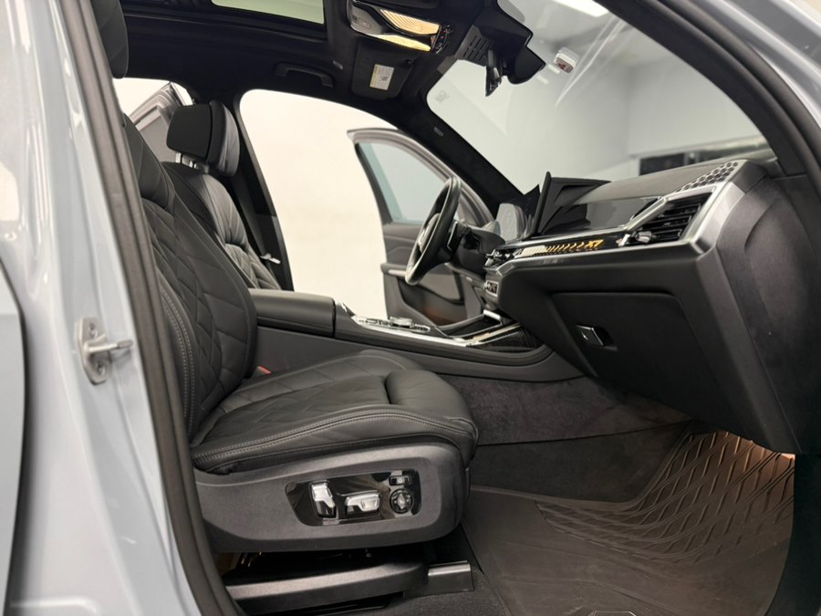 2026 BMW X7 40i - Photo 52