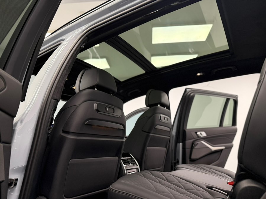 2026 BMW X7 40i - Photo 38